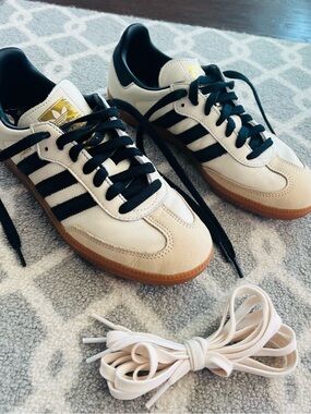 Adidas Samba Sneakers